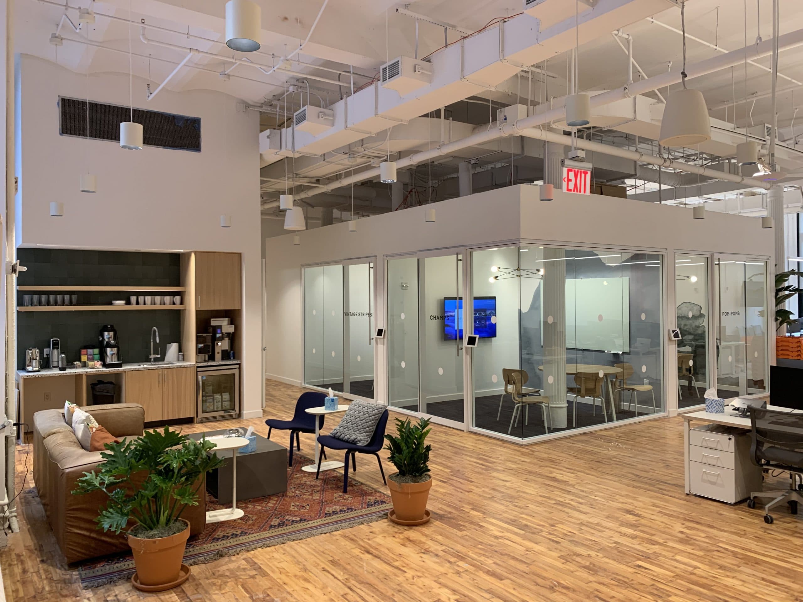 881 Broadway - Image 3